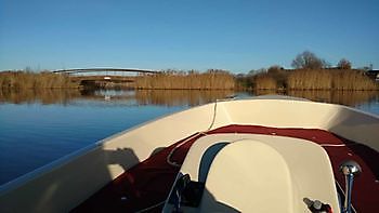 Varen op het Oldambtmeer Bootverhuur Beerta Blauwestad